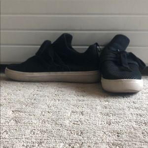 Steve Madden slip on sneakers